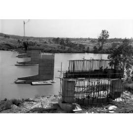 Centenary Bridge construction progress - Jindalee - 1964