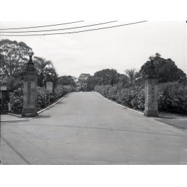 Newstead Park Entrance Gates - 1950