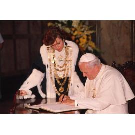 Lord Mayor Sallyanne Atkinson with Pope John Paul II signing visitors book - 1986