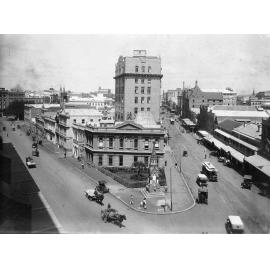 Mooney Fountain Corner of Queen and Eagle Streets 1910