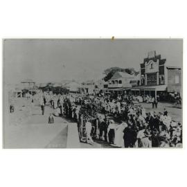 Springtime parade, Wynnum - c.1915