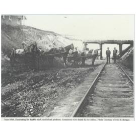 Excavating for double track near Hemmant railway station - 1914
