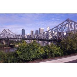 Story Bridge and City from Wilson Outlook - 1996