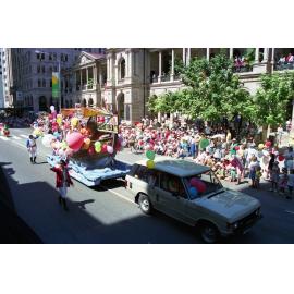 Warana Parade 1989 - In Front of the General Post Office - Queen Street.