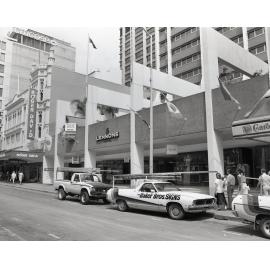 Lennons Hotel - Queen Street - 1987