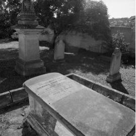 Hale Street Cemetery Reserve Milton Images of Memorials 1987