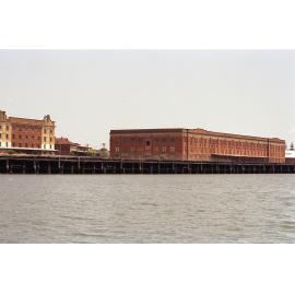 MacTaggarts Woolstore from Brisbane River - Teneriffe - 1991