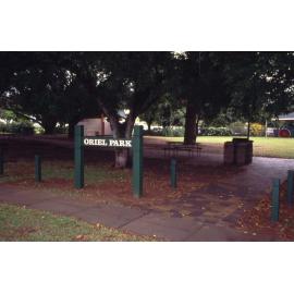 Oriel Park - Ascot - 1995