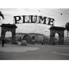 Northern approach to Victoria Bridge 1950
