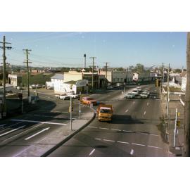 New traffic lights - corner Logan Road and Deshon Street, Woolloongabba - 1976