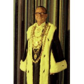 Formal portrait of Lord Mayor Frank Sleeman in robes and collar - 1977