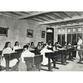 School room in Moreton Bay College - 1910