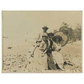 Lovers Walk, Manly - 1922