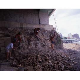 Coronation Drive Widening under William Jolly Bridge - 1988