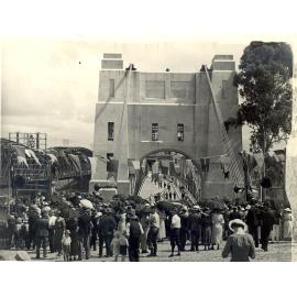Crowds at opening of the Walter Taylor - 1936