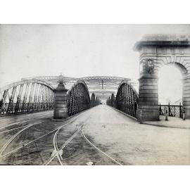 Victoria Bridge - North Quay Approach.